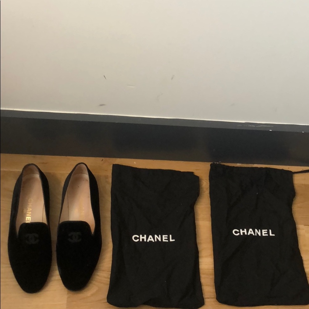 CHANEL Black velvet sz 7.5 loafer great condition!